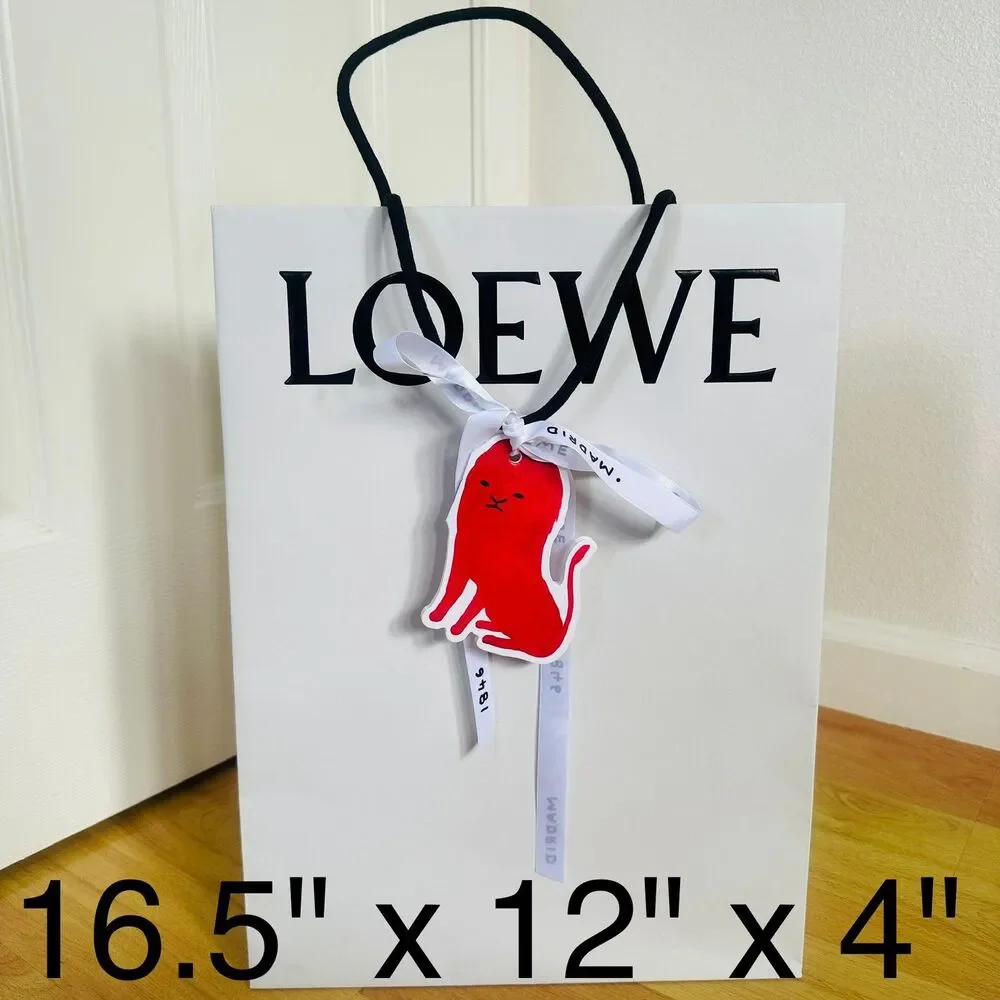Loewe Paper Shopping Bag w Lion Intarsio charm  - white medium, 16.5